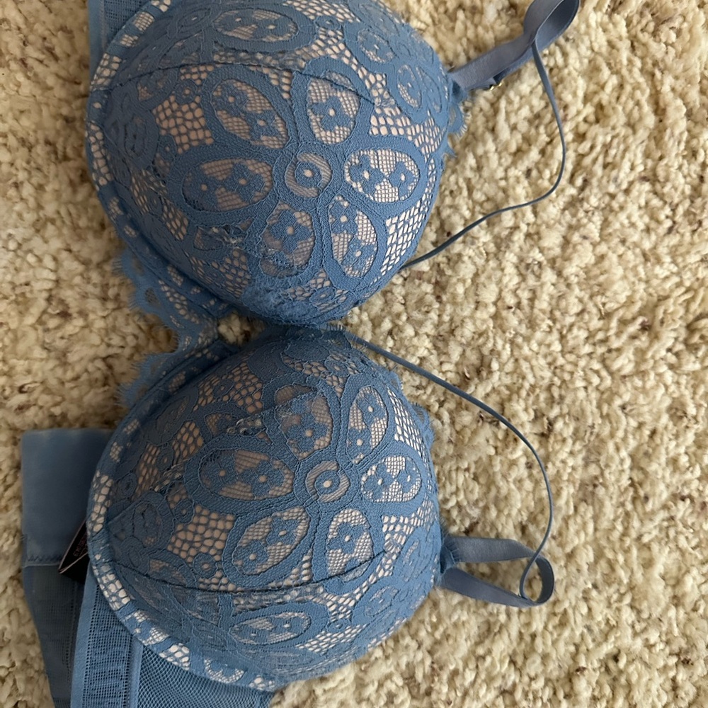 Victoria's Secret Lace Overlay Bra in Blue
